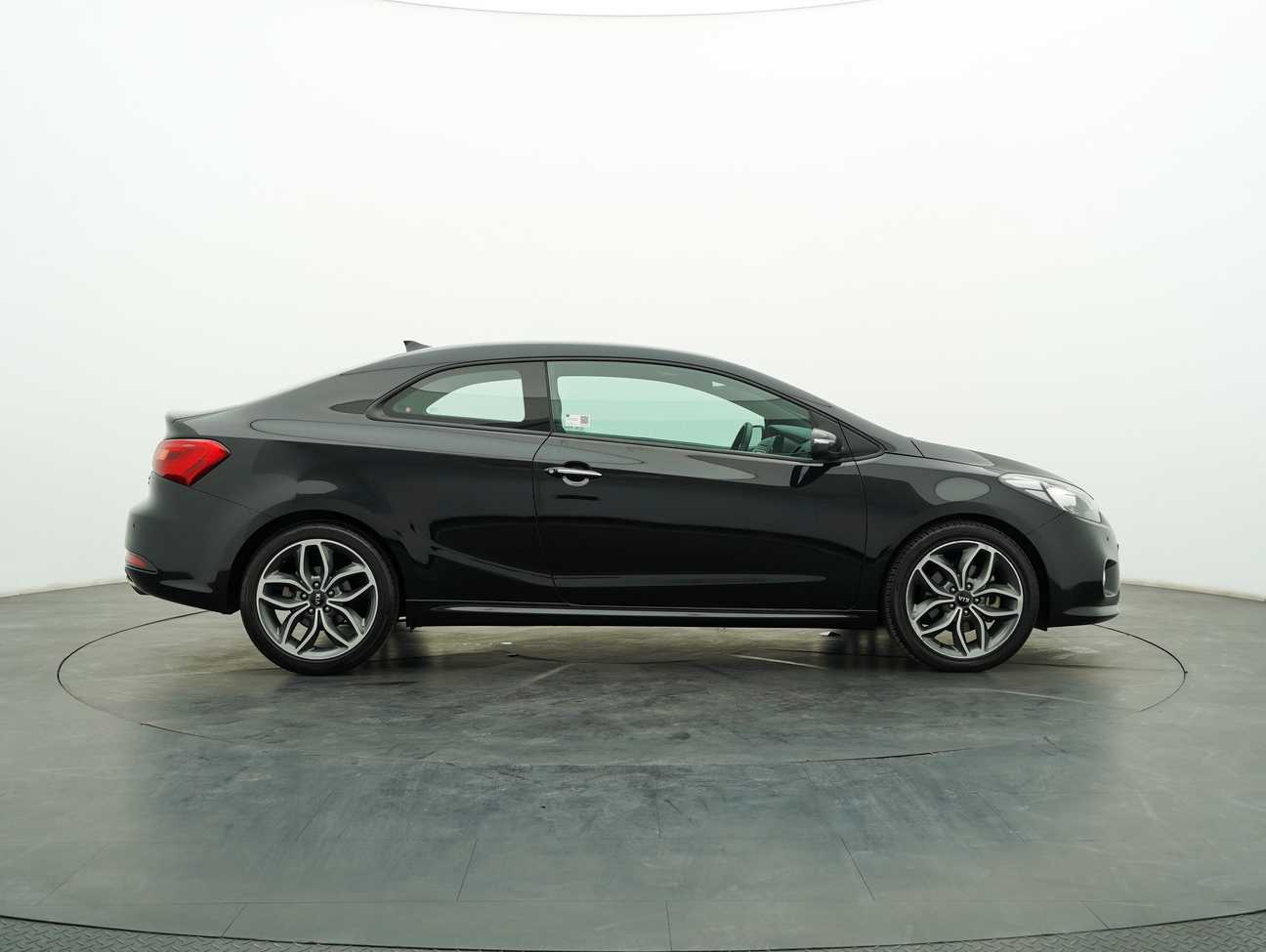 used 2015 Kia Cerato KOUP T-GDI 1.6