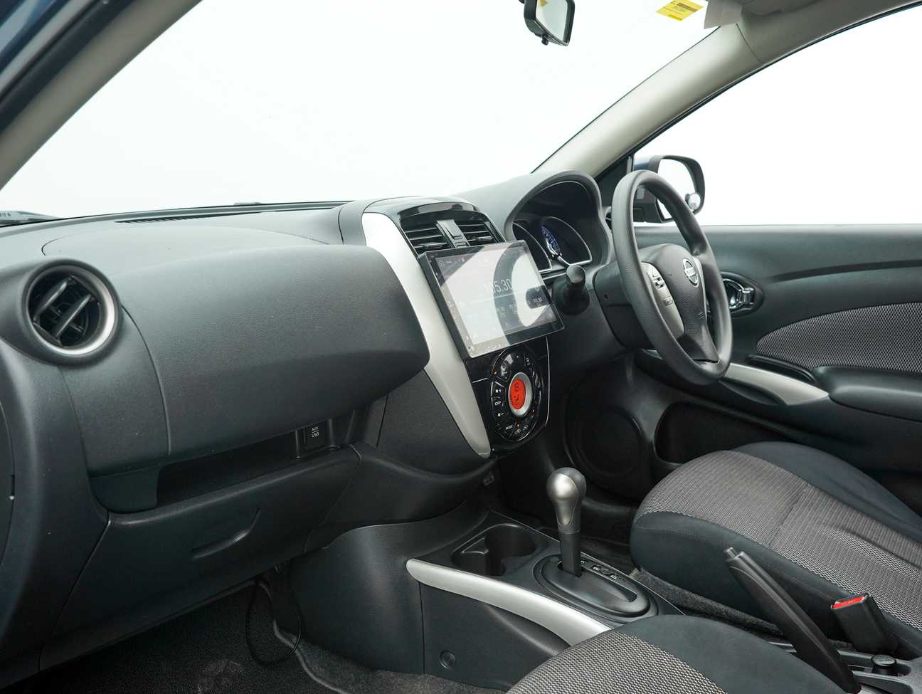 used 2015 Nissan Almera VL 1.5