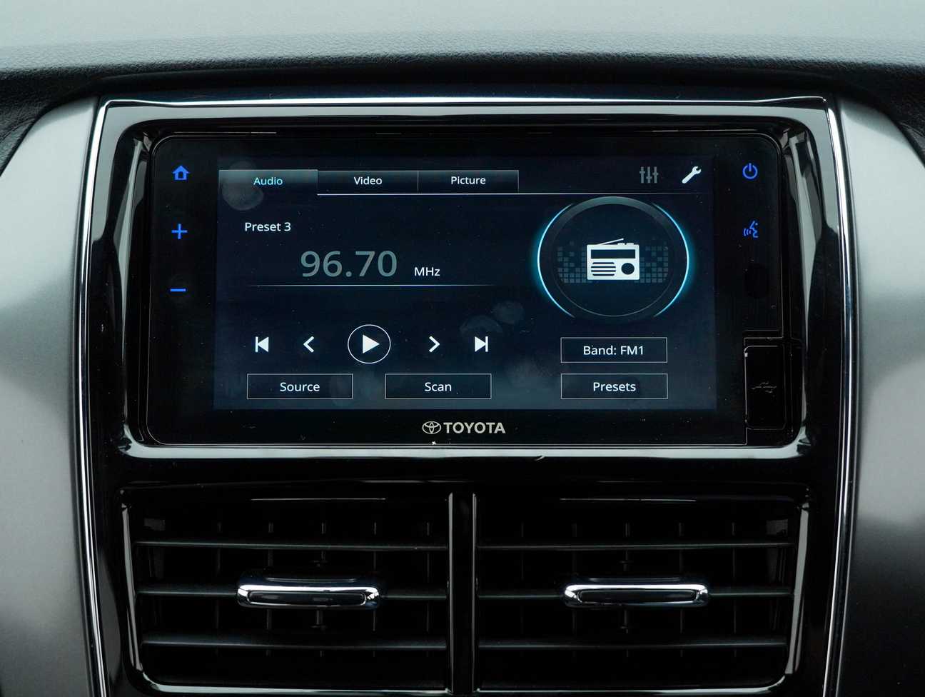 used 2022 Toyota Yaris G 1.5