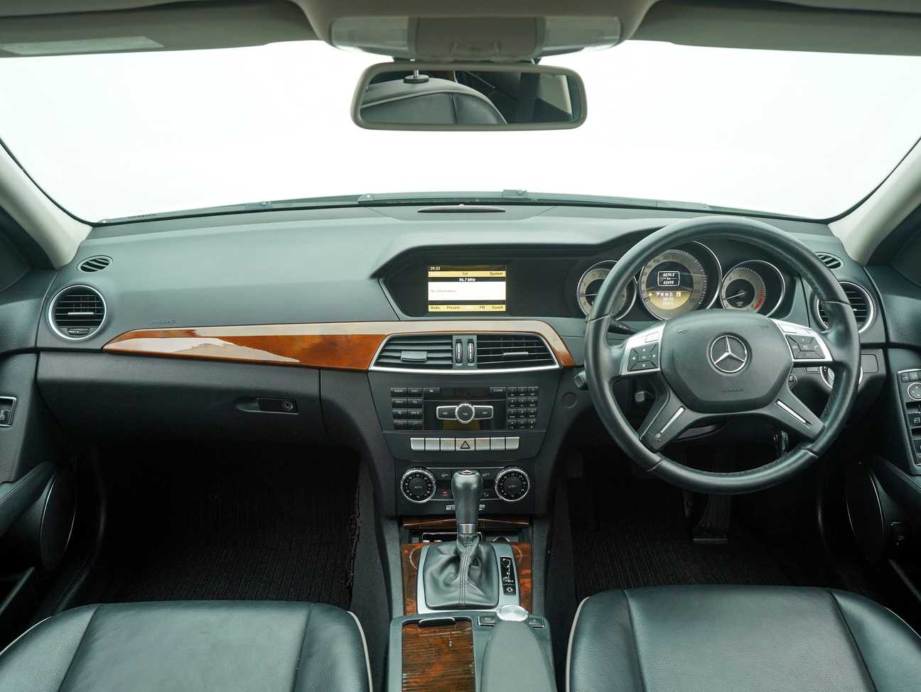 used 2011 Mercedes-Benz C200 Elegance CGI 1.8