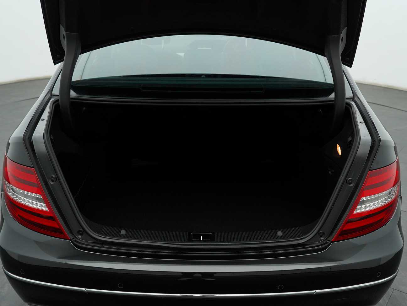 used 2014 Mercedes-Benz C200 Avantgarde CGI 1.8