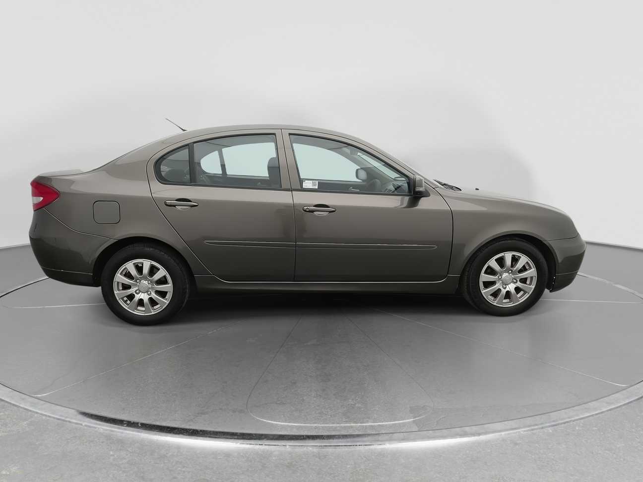 used 2014 Proton Persona SV 1.6