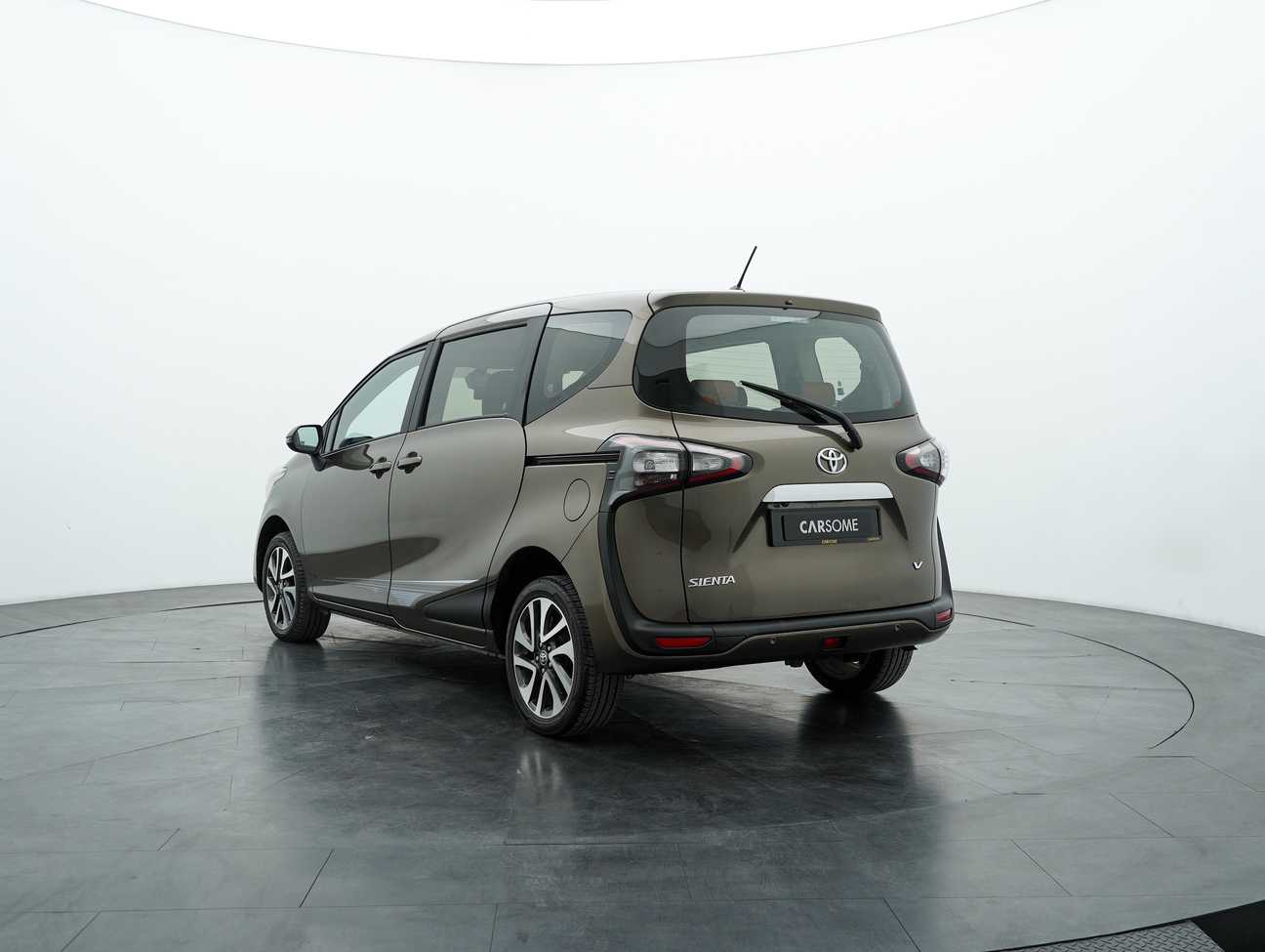 used 2016 Toyota Sienta V 1.5