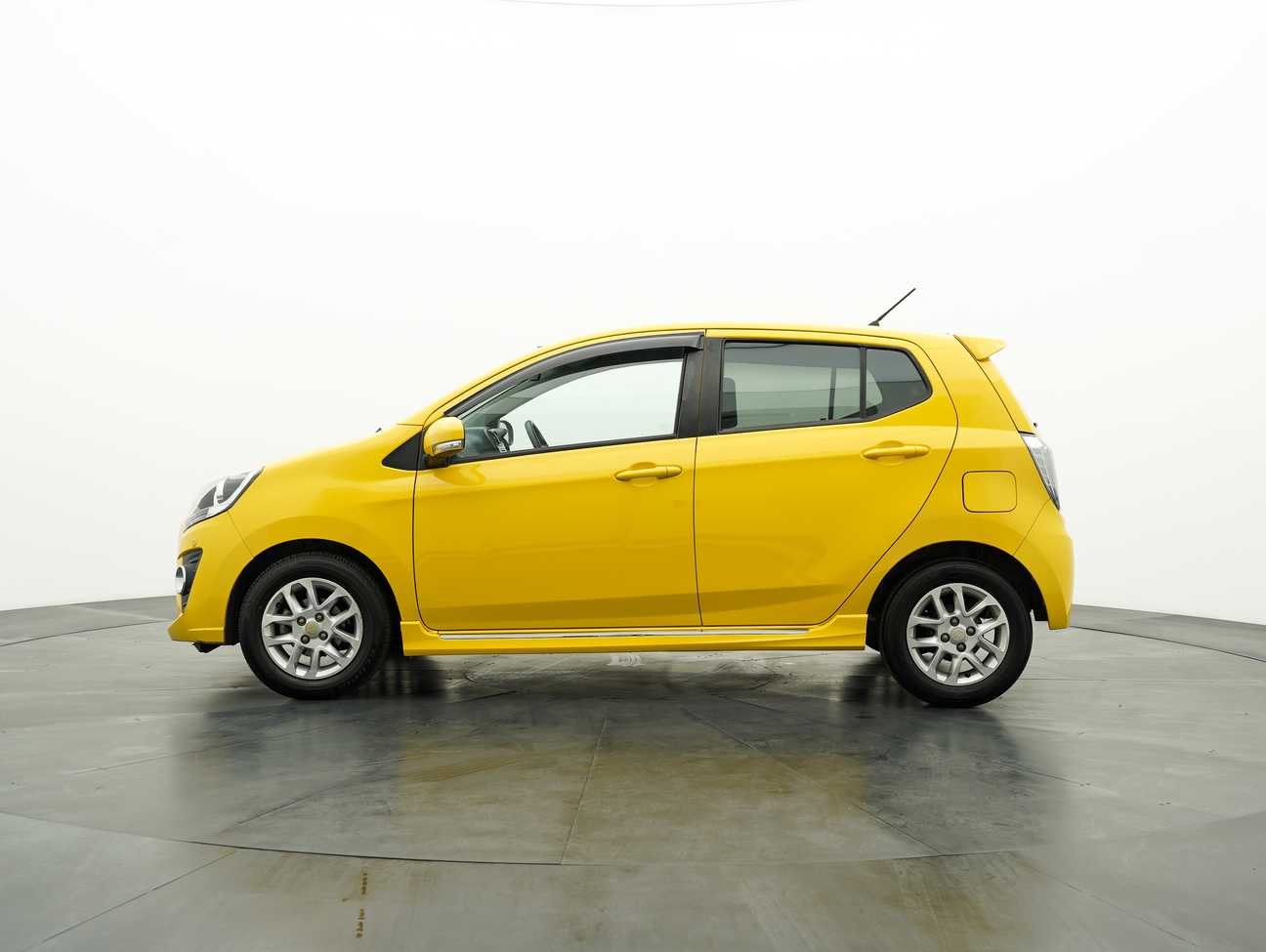 terpakai 2015 Perodua AXIA SE 1.0