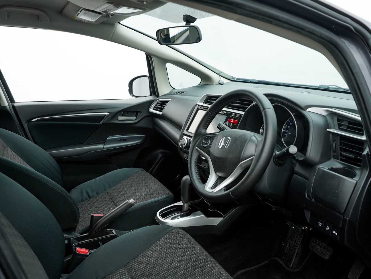 used 2014 Honda Jazz E 1.5