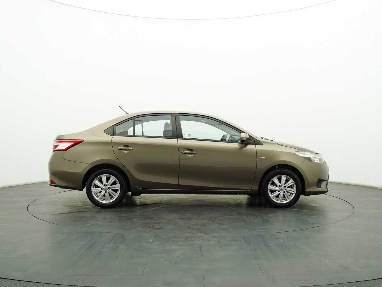 used 2014 Toyota Vios J 1.5