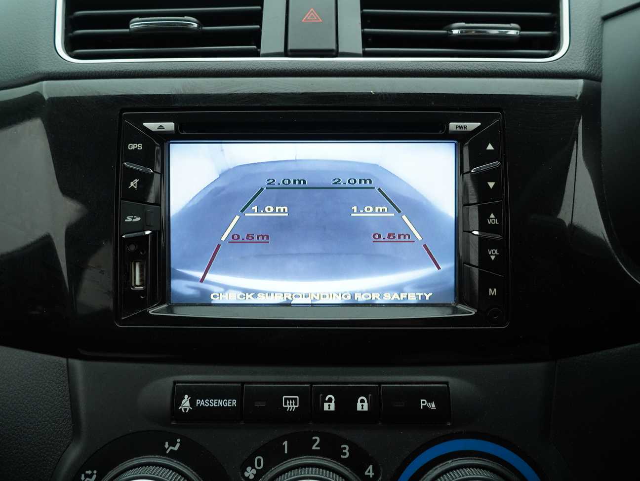 terpakai 2016 Perodua Bezza Advance 1.3