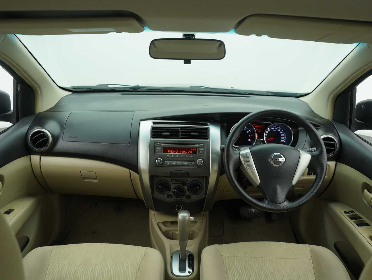 used 2015 Nissan Grand Livina Comfort 1.6