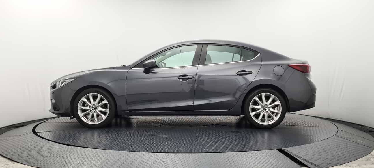 terpakai 2014 Mazda 3 SEDAN SKYACTIV-G (CBU) 2.0
