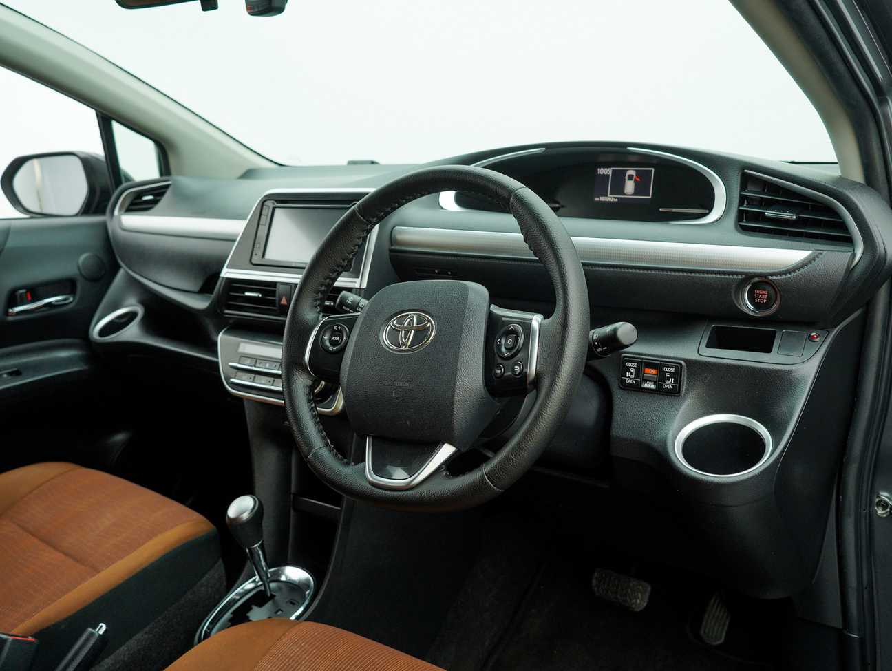 used 2018 Toyota Sienta V 1.5