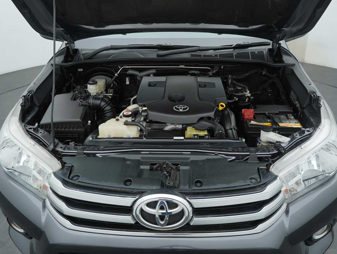 used 2016 Toyota Hilux G Dual Cab 2.4