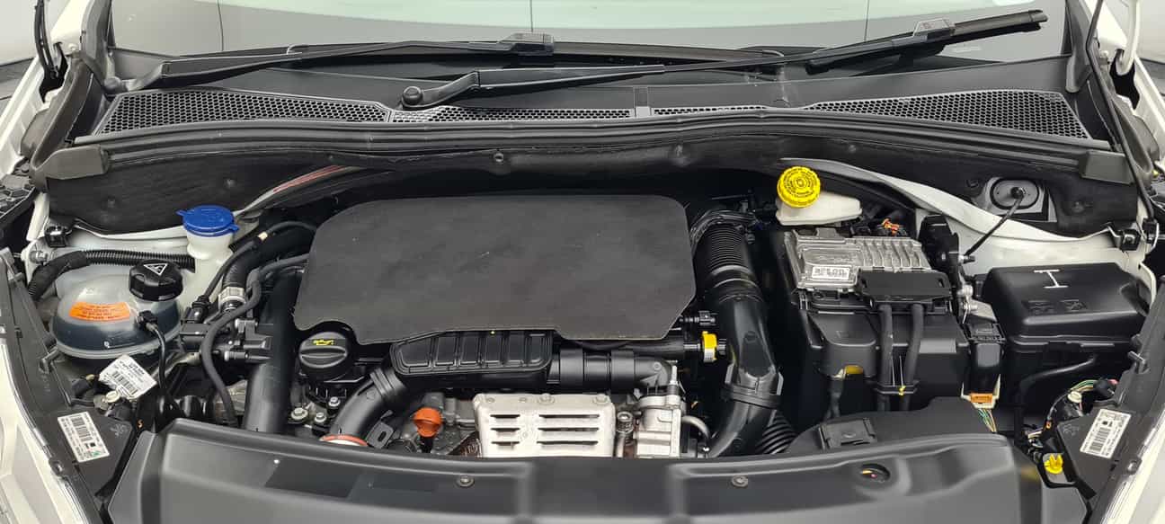 terpakai 2018 Peugeot 208 PURETECH 1.2