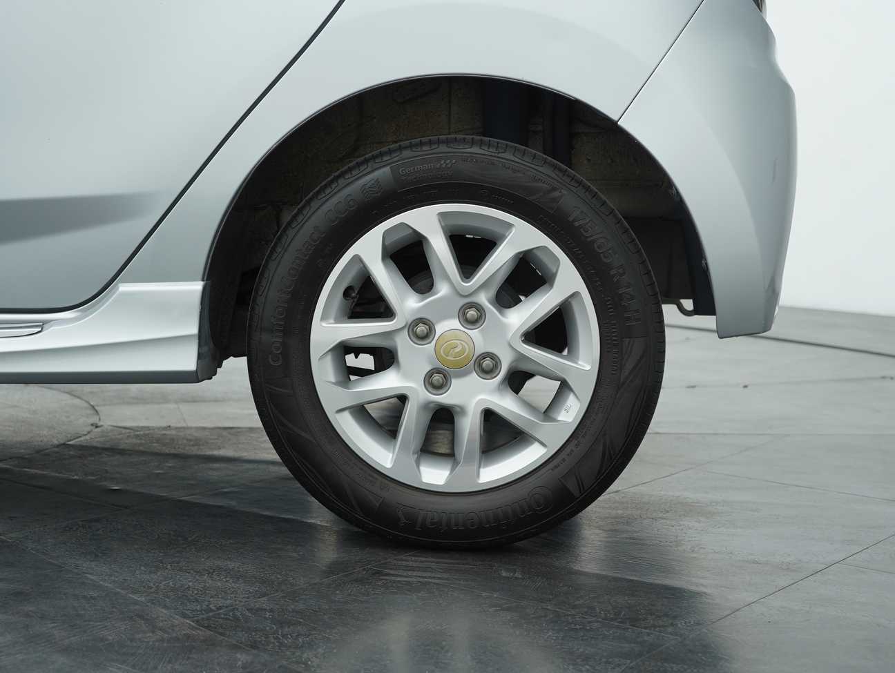 terpakai 2016 Perodua AXIA SE 1.0