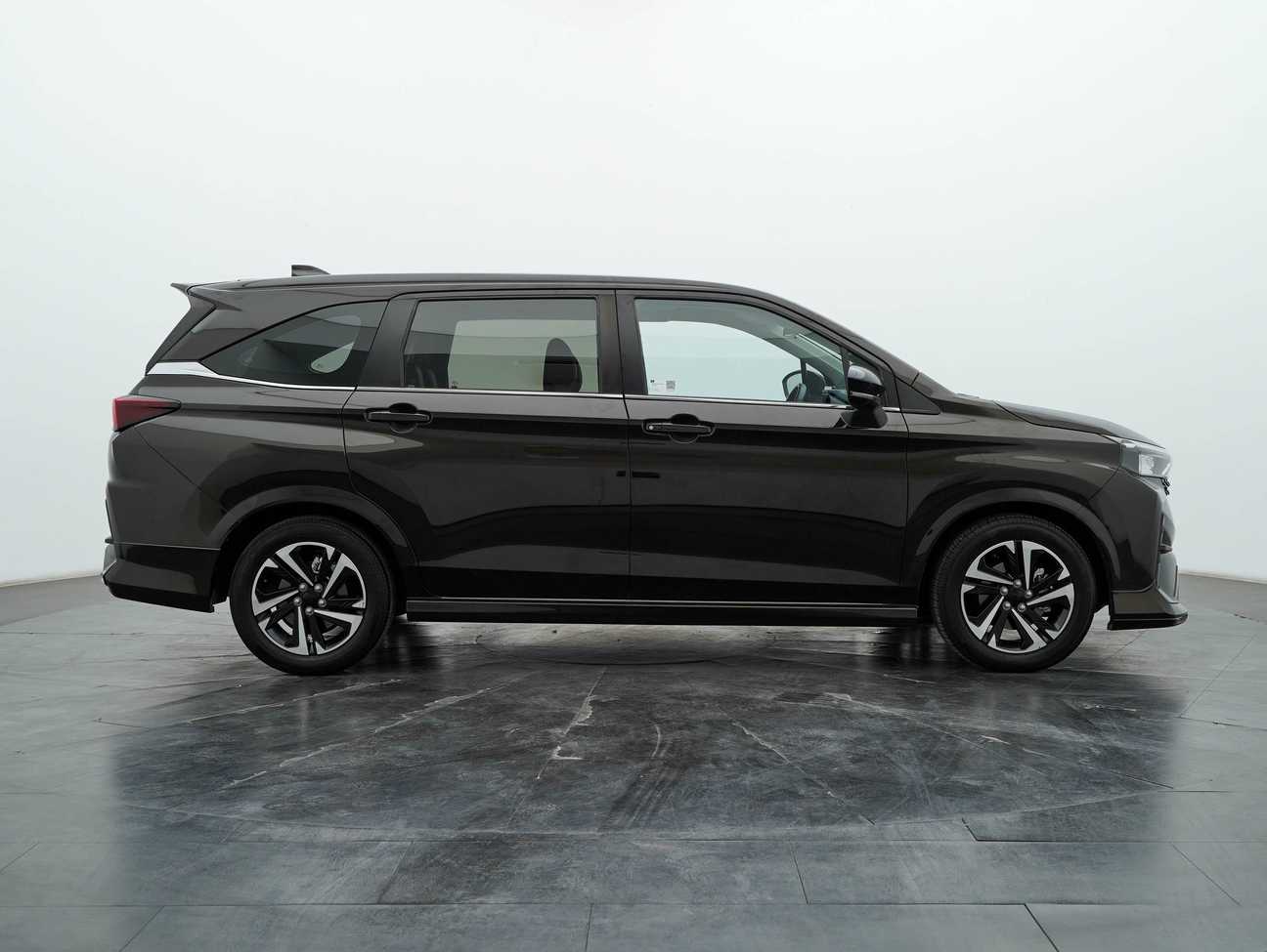 used 2023 Perodua Alza AV 1.5