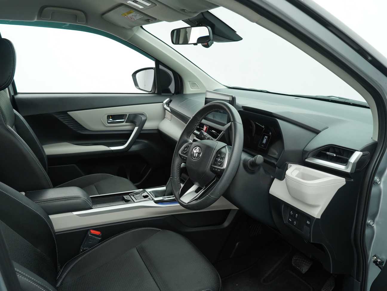 terpakai 2023 Toyota Veloz  1.5