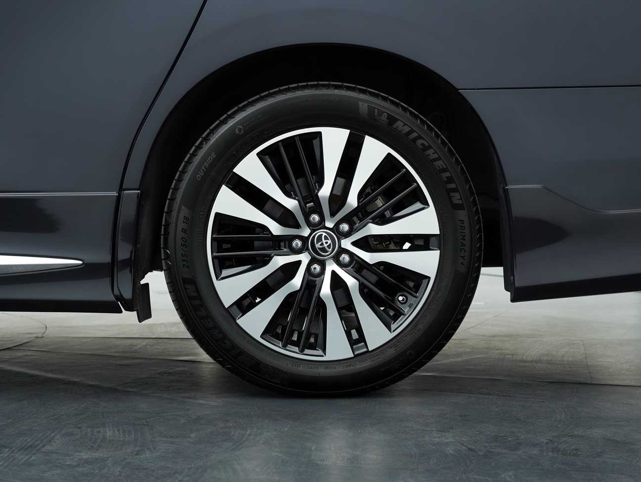 used 2018 Toyota Vellfire ZG 2.5