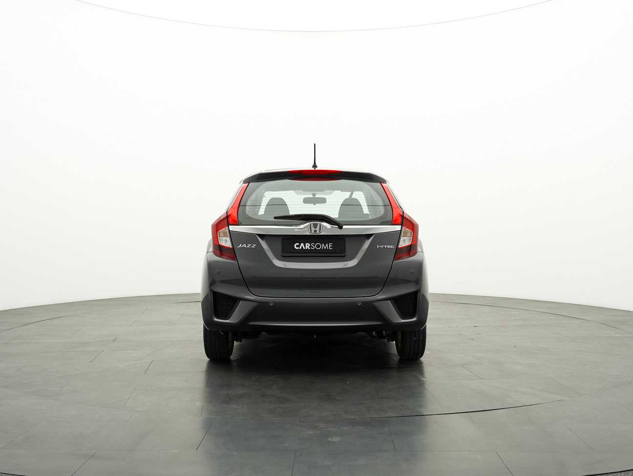 used 2014 Honda Jazz E 1.5