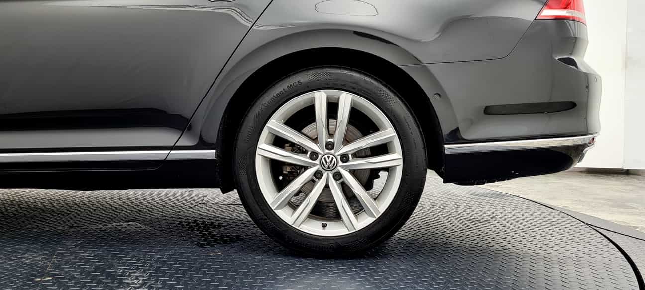 used 2019 Volkswagen PASSAT  2.0