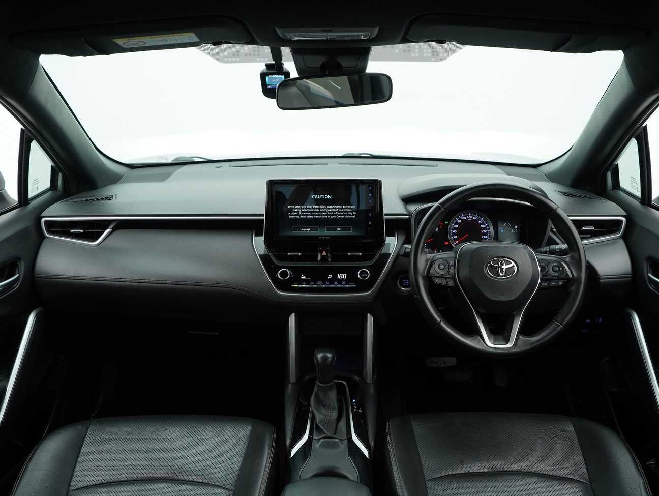 used 2021 Toyota Corolla Cross V 1.8