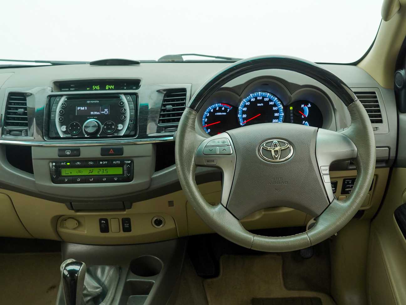 used 2012 Toyota Fortuner V 2.7