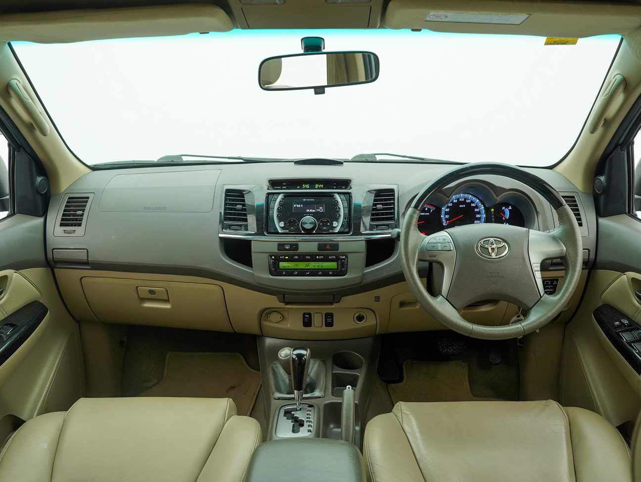 used 2012 Toyota Fortuner V 2.7