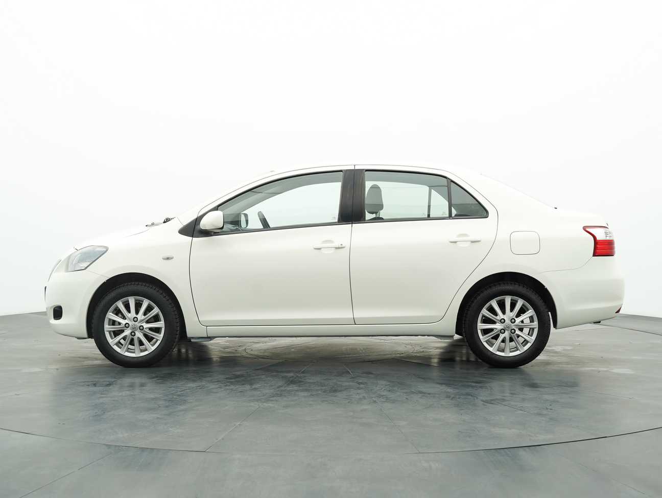 used 2013 Toyota VIOS J 1.5