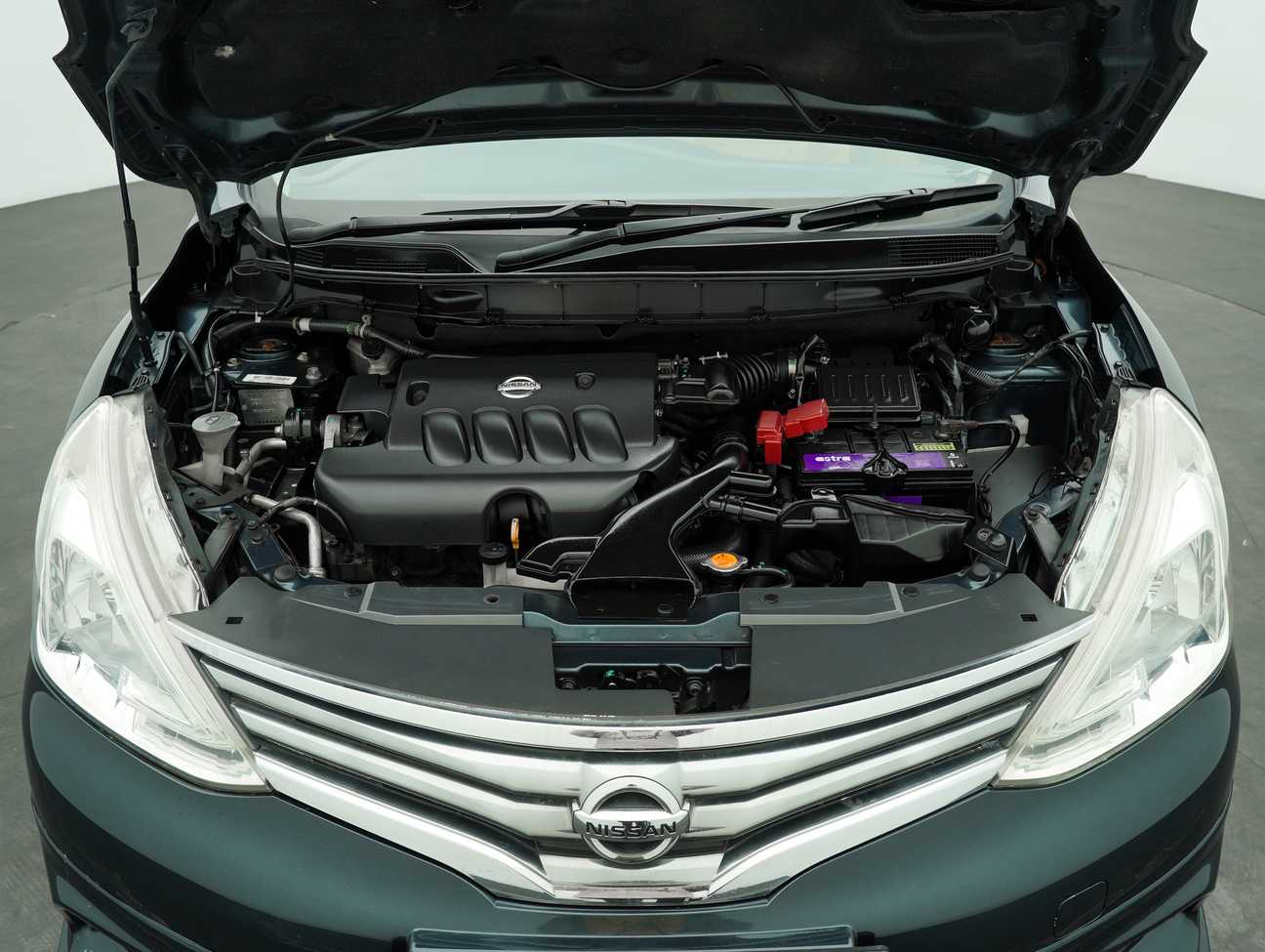 terpakai 2014 Nissan Grand Livina Comfort 1.8