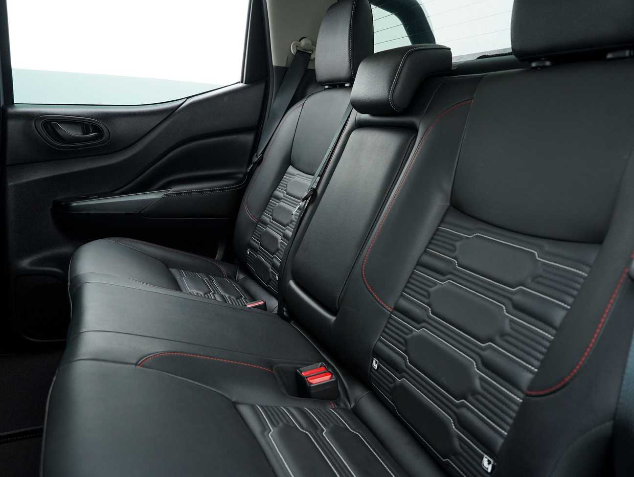 terpakai 2021 Nissan Navara PRO-4X Dual Cab 2.5