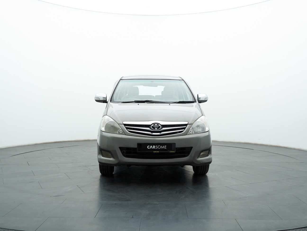 terpakai 2011 Toyota Innova G 2.0