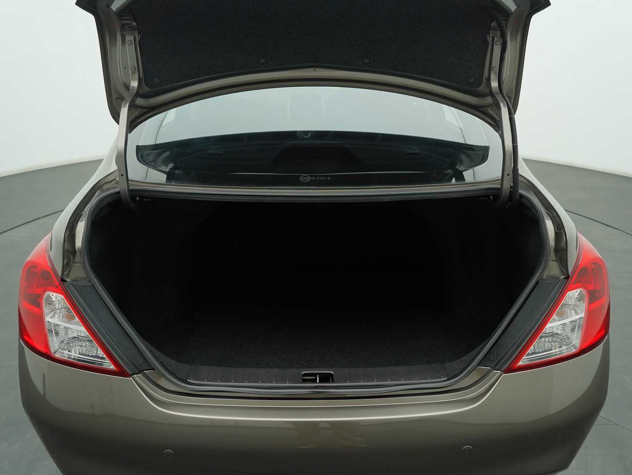 used 2013 Nissan Almera VL 1.5