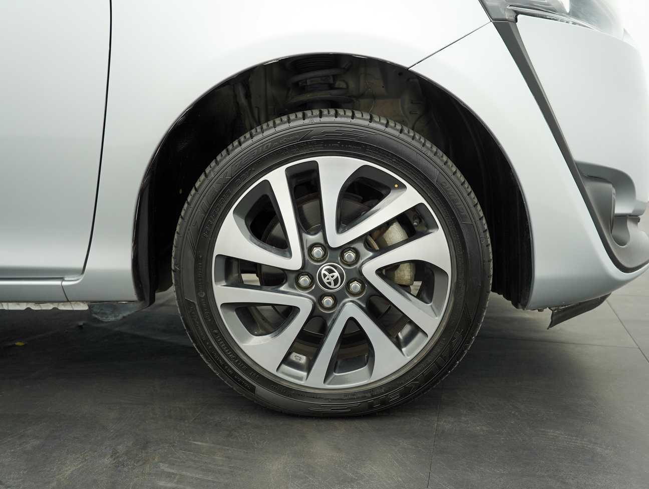 used 2017 Toyota Sienta V 1.5