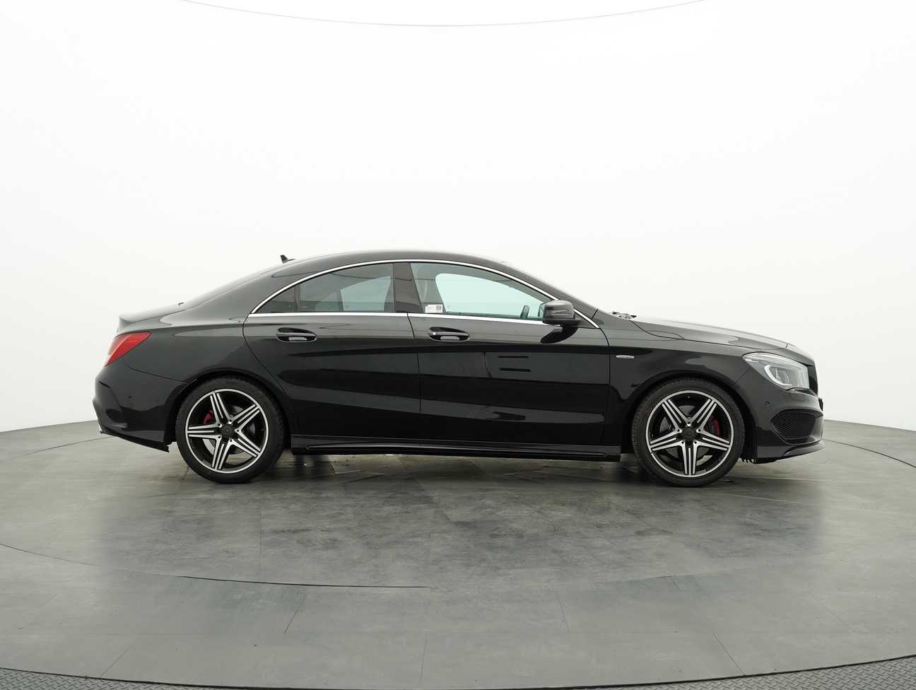 used 2015 Mercedes-Benz CLA250 4MATIC 2.0