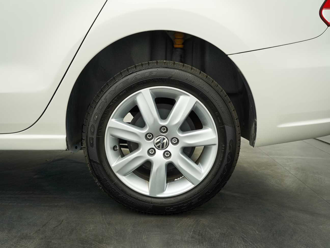 used 2015 Volkswagen Polo  1.6