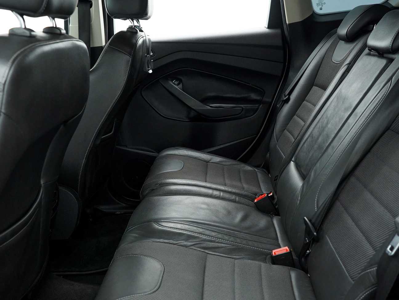 terpakai 2013 Ford Kuga Titanium Ecoboost 1.6