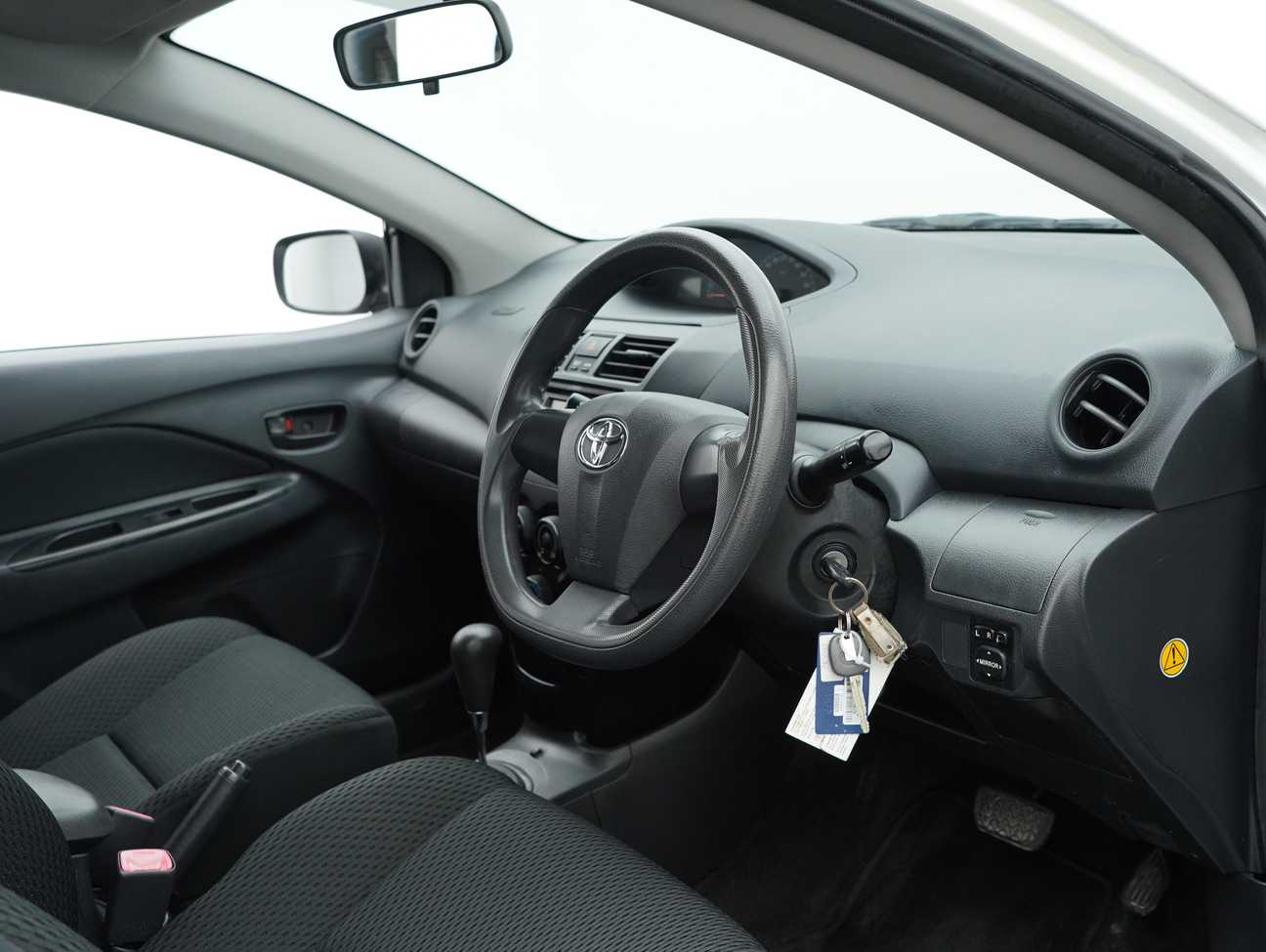 terpakai 2012 Toyota Vios J 1.5