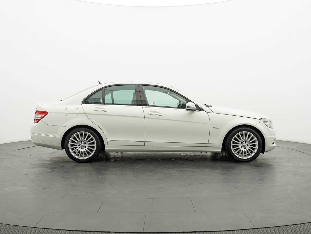 used 2011 Mercedes-Benz C250 Avantgarde CGI 1.8