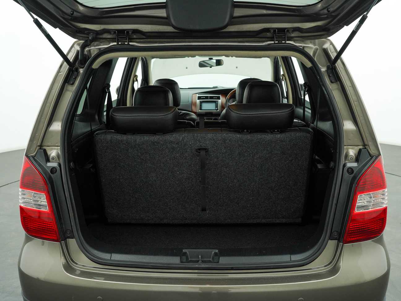 used 2013 Nissan Grand Livina Autech 1.8