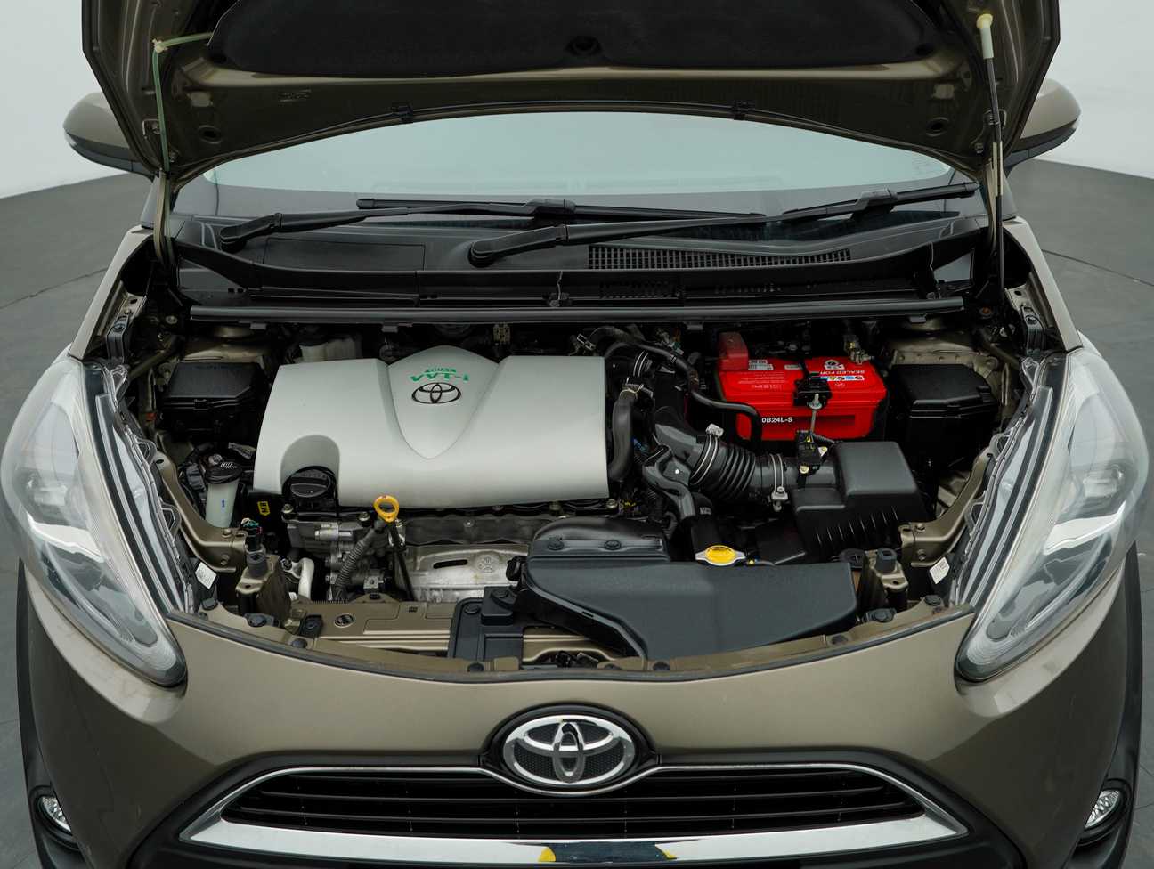 used 2018 Toyota Sienta V 1.5