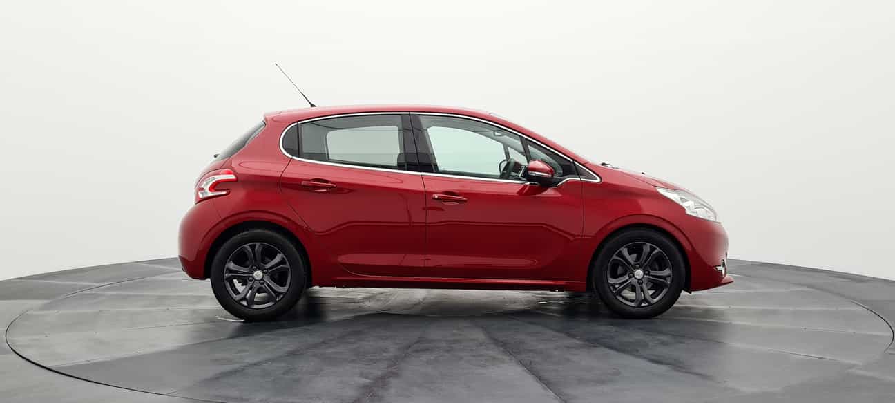 used 2013 Peugeot 208 5-DOOR 1.6