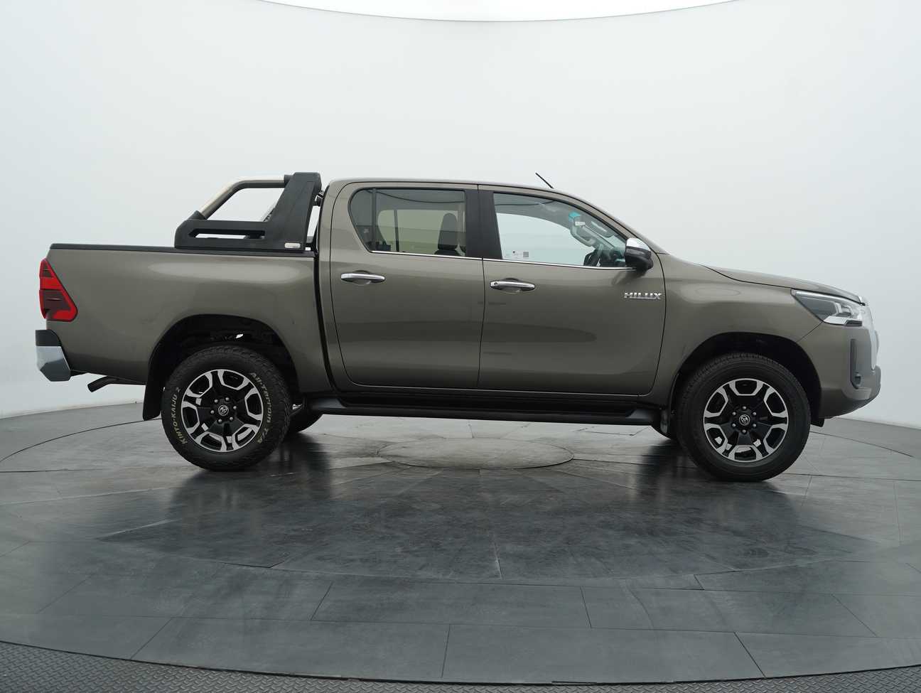 used 2022 Toyota Hilux V Dual Cab 2.4
