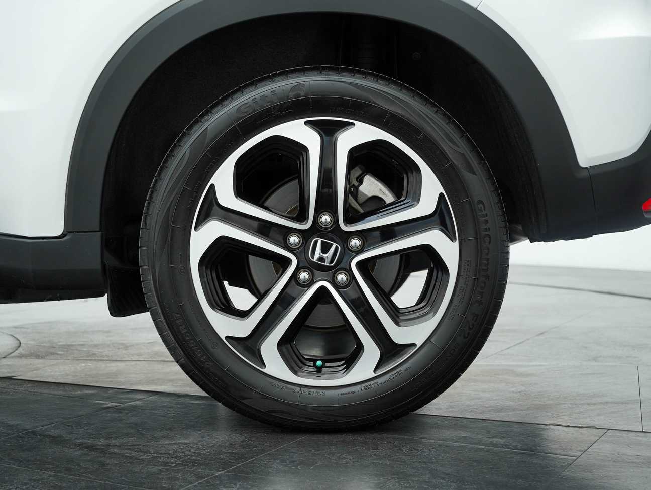 terpakai 2018 Honda HR-V i-VTEC E 1.8