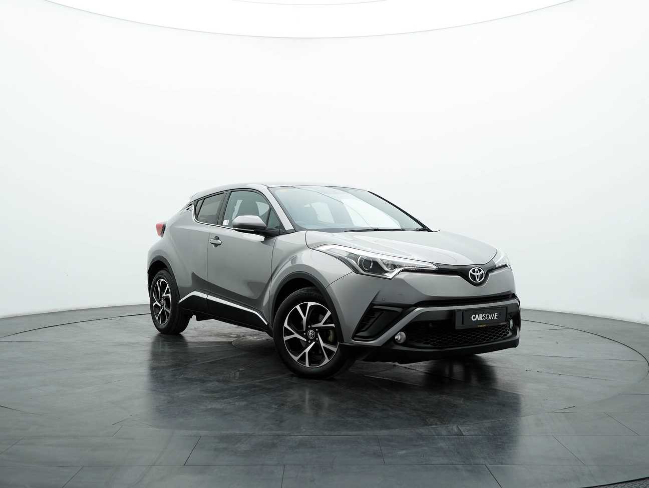 used 2019 Toyota C-HR  1.8