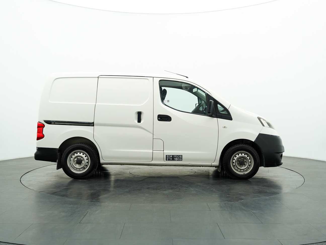 terpakai 2016 Nissan NV200 Panel 1.6