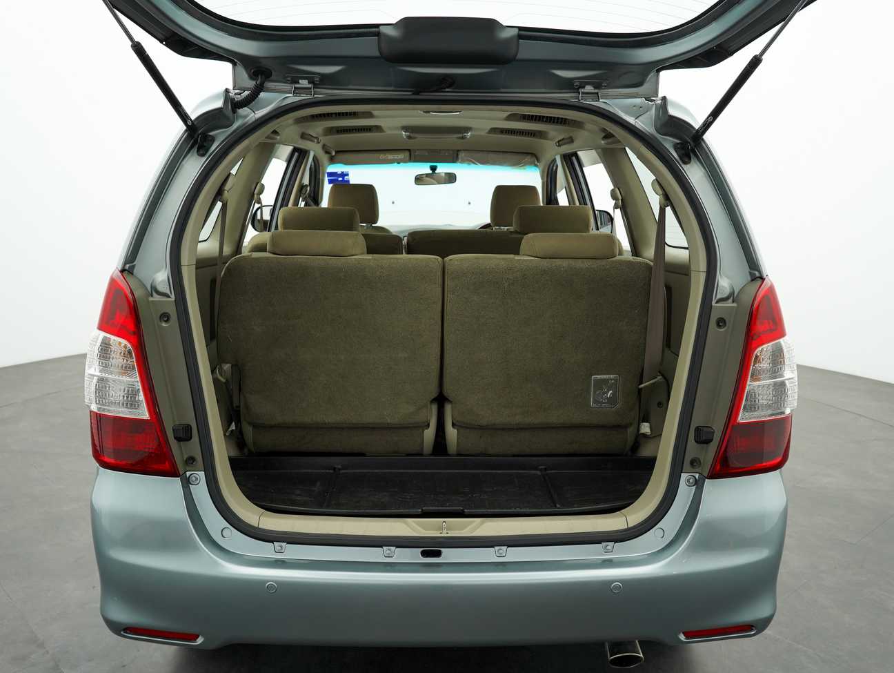 used 2014 Toyota INNOVA G 2.0