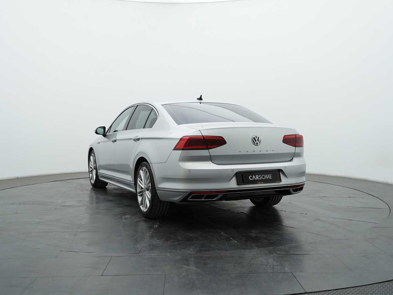 terpakai 2020 Volkswagen Passat R-Line 2.0