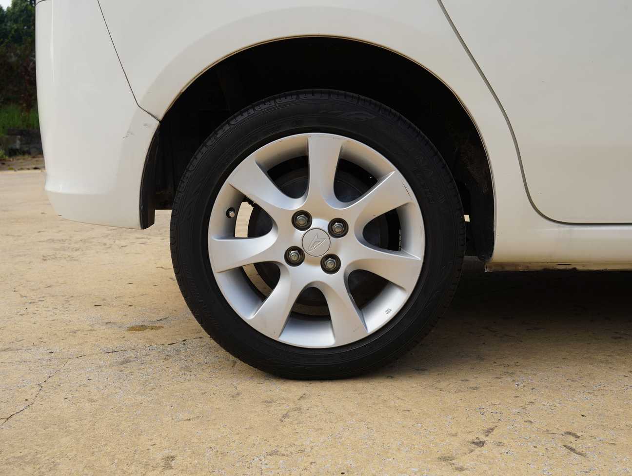 used 2010 Perodua Alza EZi 1.5