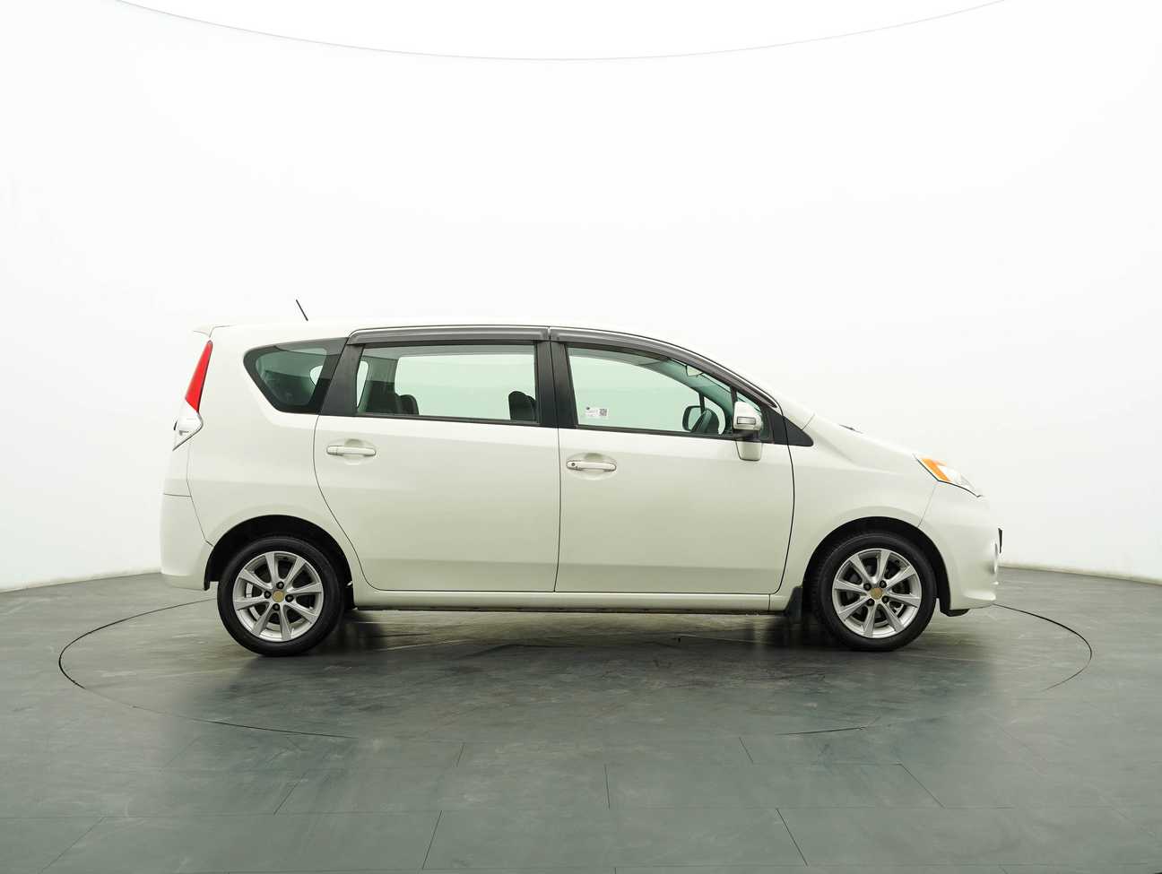 terpakai 2013 Perodua Alza EZi 1.5