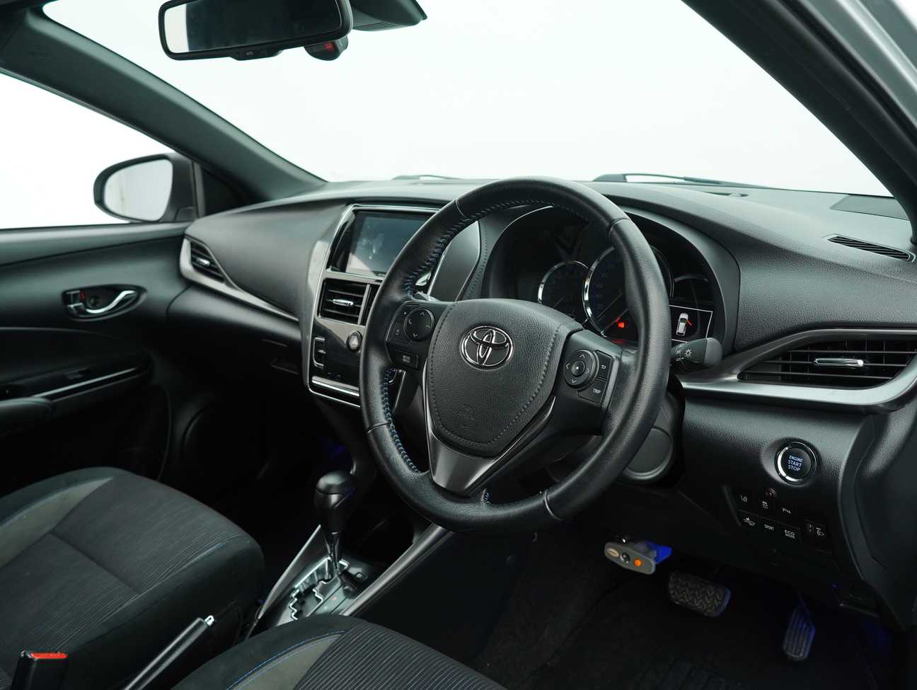 terpakai 2022 Toyota Yaris G 1.5