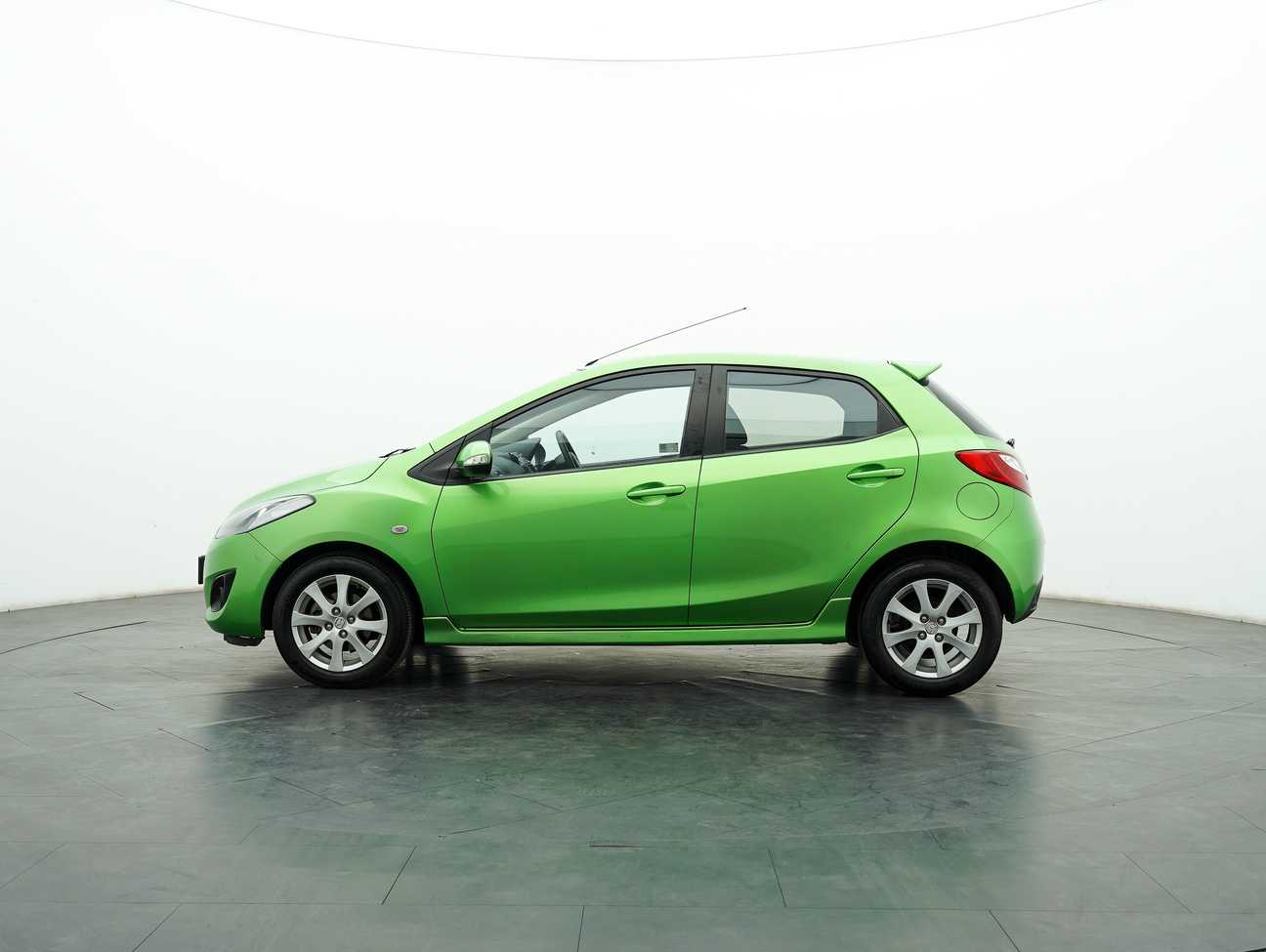 used 2012 Mazda 2 V 1.5