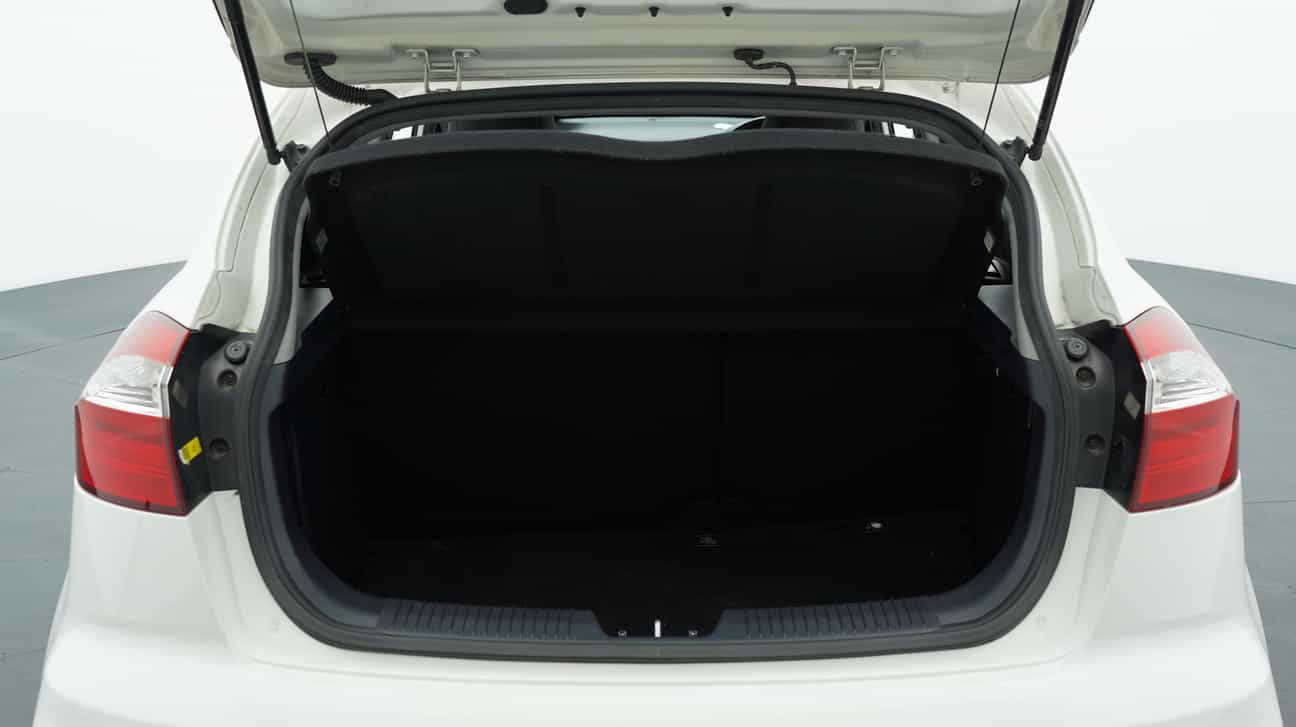 used 2015 Kia RIO UB 1.4